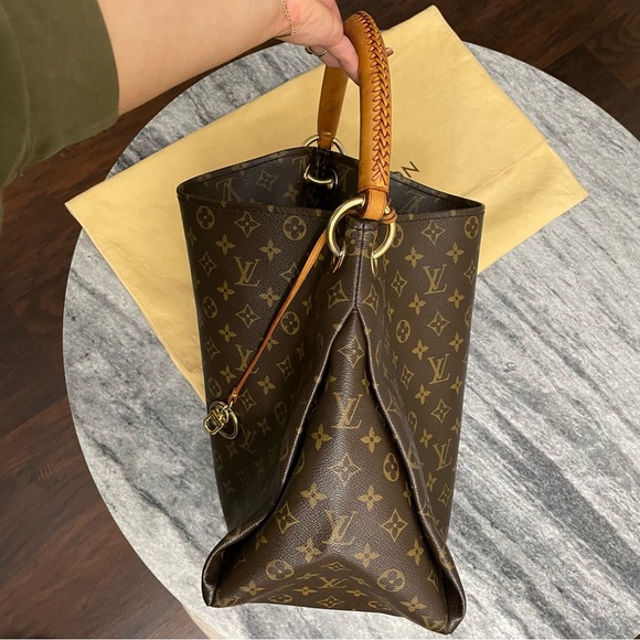 Louis Vuitton Artsy MM - Picture 6 of 16
